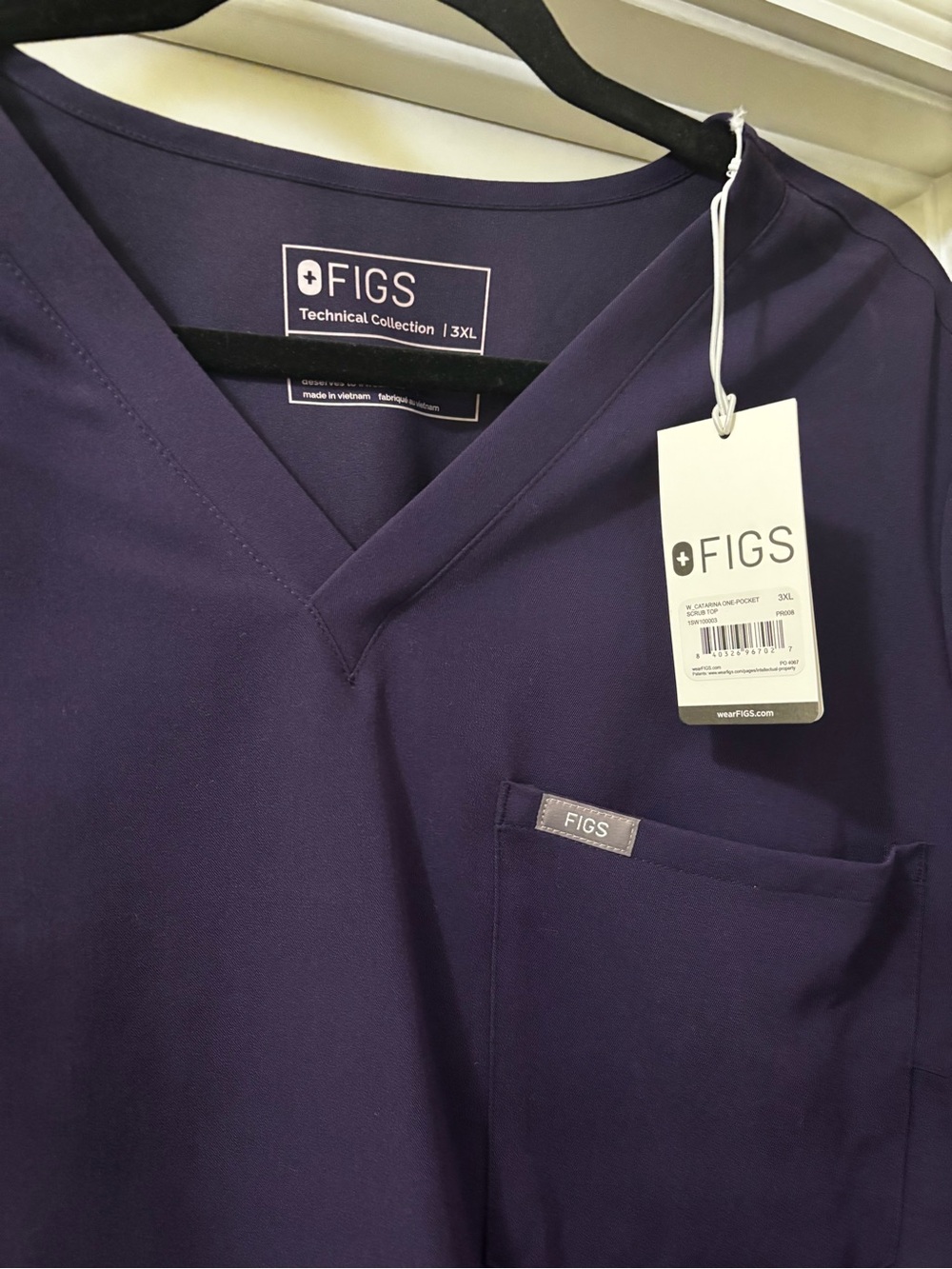 FIGS Catarina Women’s V-Neck Scrub Top - Deep Purple